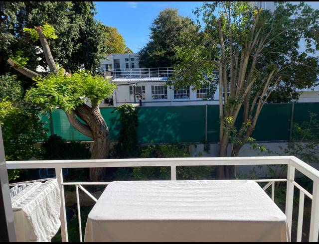 2 BEDROOM APARTMENT FOR SALE IN NEWLANDS